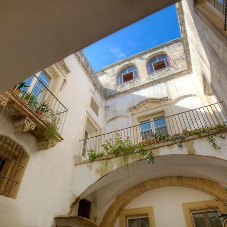Bed and Breakfast Massa House à Lecce Extérieur photo