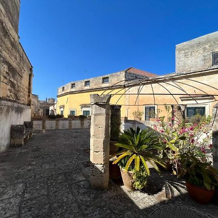 Bed and Breakfast Massa House à Lecce Extérieur photo