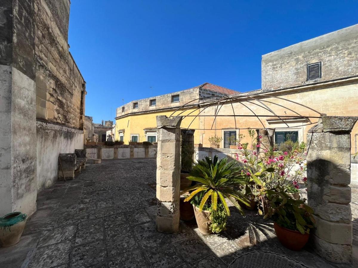 Bed and Breakfast Massa House à Lecce Extérieur photo