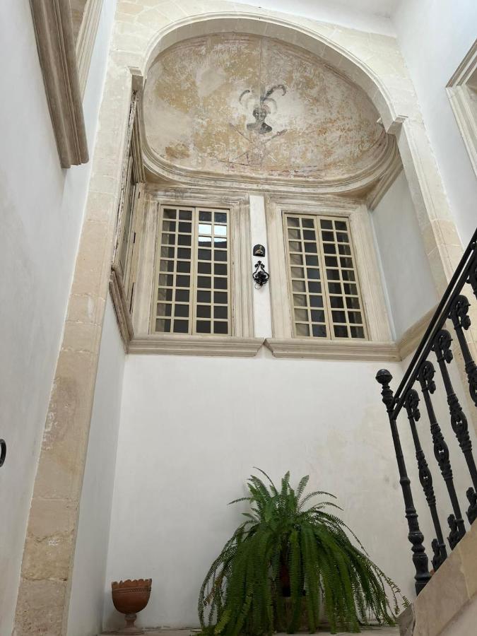 Bed and Breakfast Massa House à Lecce Extérieur photo